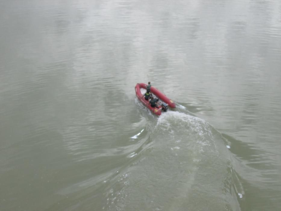 Así han buscado en el embalse de Pliego algún indicio sobre Alberto, el joven desaparecido en Mula