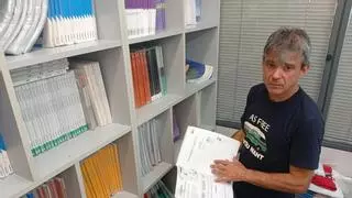 Un plan de libros que convierte la colaboración en ahorro para las familias: en el instituto de Luarca se paga (si se quiere) cero euros por los manuales