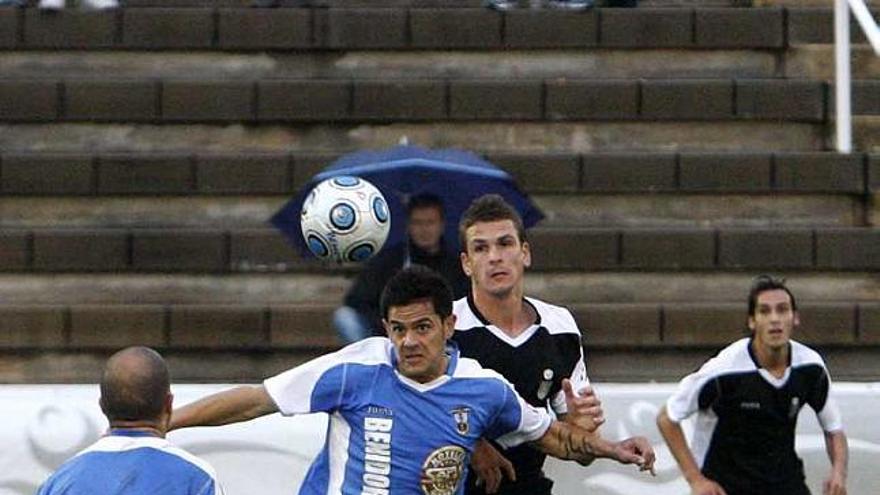 Imagen del derbi disputado ayer en Foietes