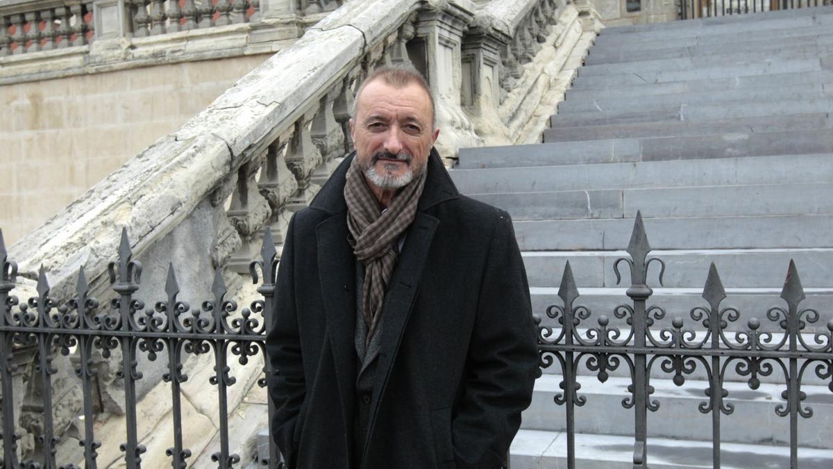 'La isla de la mujer dormida' será la nueva novela de Pérez Reverte.