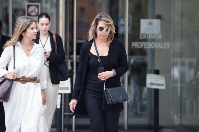 La UCO constata la "gestión activa" de la asistente de Begoña Gómez en Moncloa y que estaba "integrada" en el equipo de la cátedra