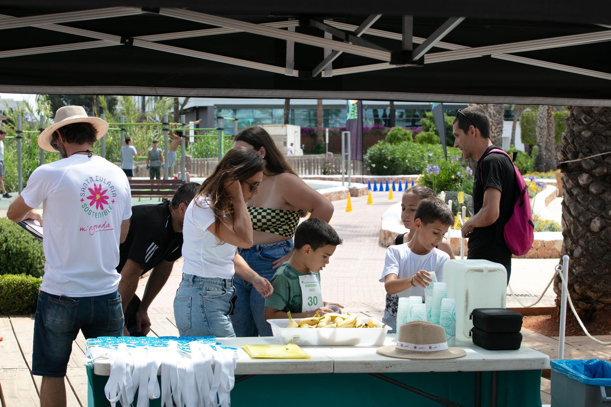 Mira aquí todas las fotos de la feria ECO UC de Santa Eulària