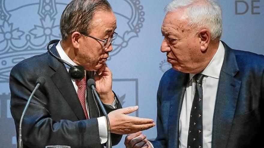 Ban Ki-moon parla amb el ministre d&#039;Exteriors, García-Margallo, a la compareixença davant la premsa