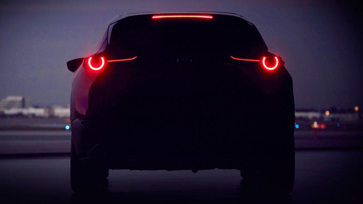 Primera imagen del nuevo SUV de Mazda.