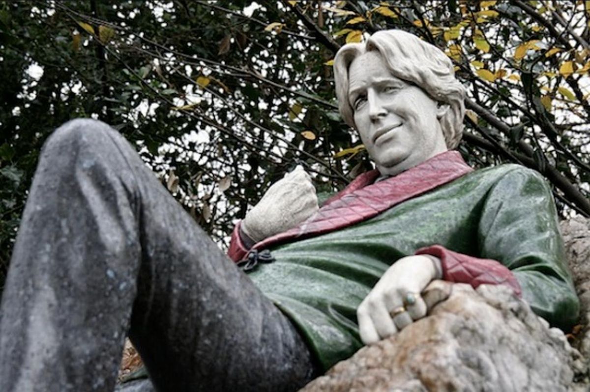 Estatua de Oscar Wilde en Merrion Square, en Dublín