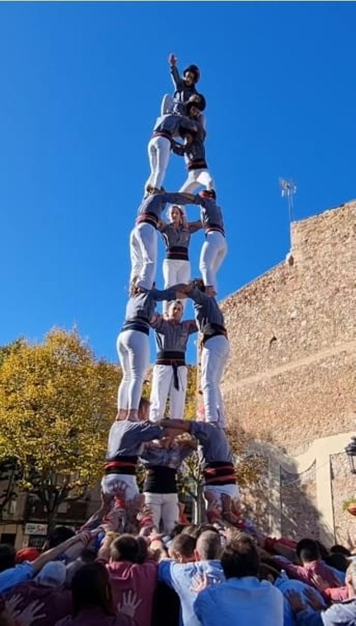 El 3 de 7 dels Tirallongues a la diada dels Castellers d'Esparreguera, diumenge passat