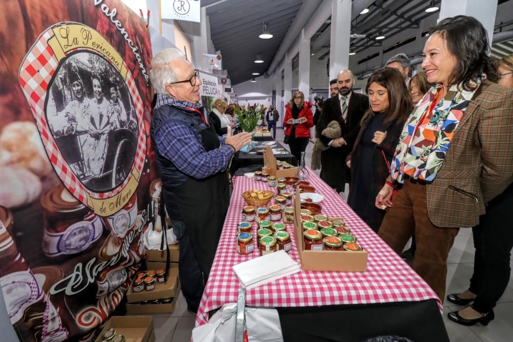 La I Feria Gatronómica de Alcoy exhibe los productos estrella de las comarcas de interior