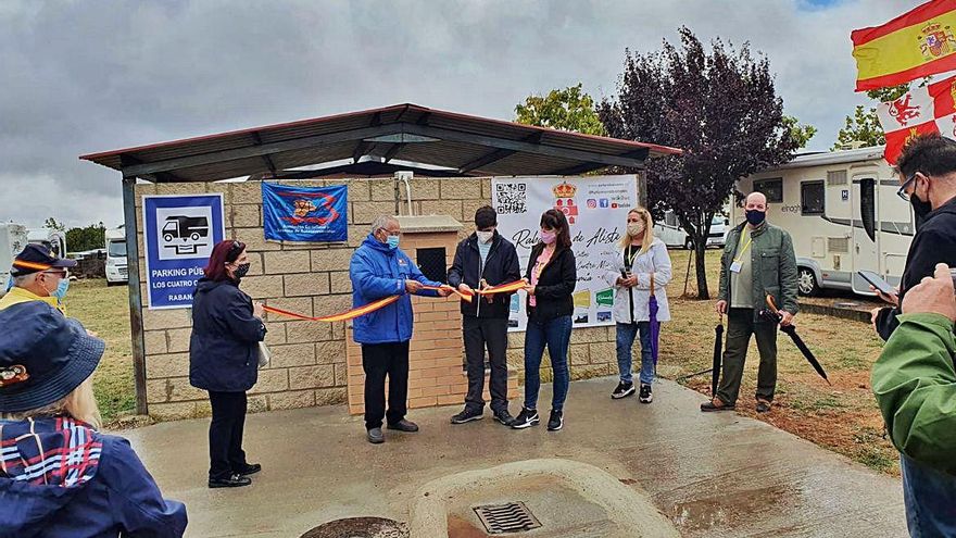 Inauguración del parque de autocaravanas de Rabanales