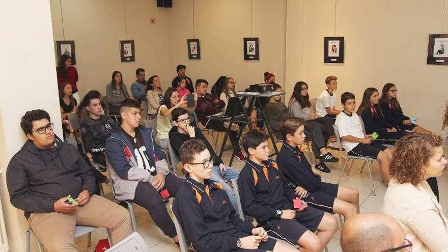 Alumnos participantes ayer en el acto de clausura. // Iñaki Osorio