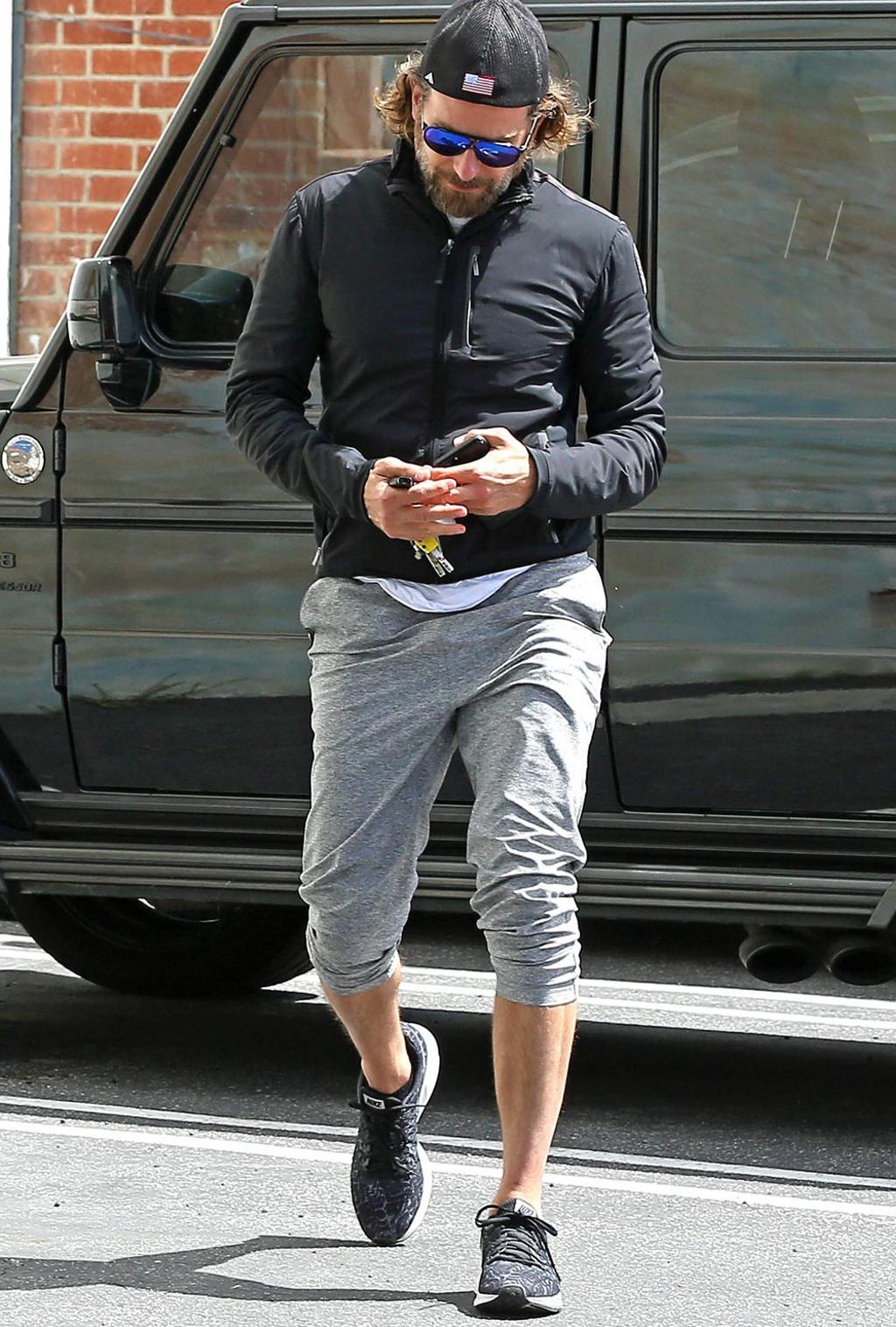 Bradley Cooper en chándal tras ser padre