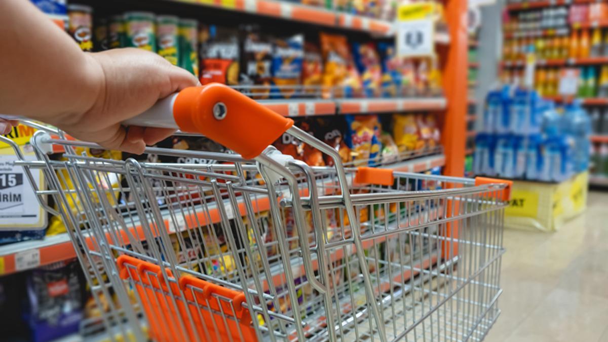 Cesta de la compra de un supermercado