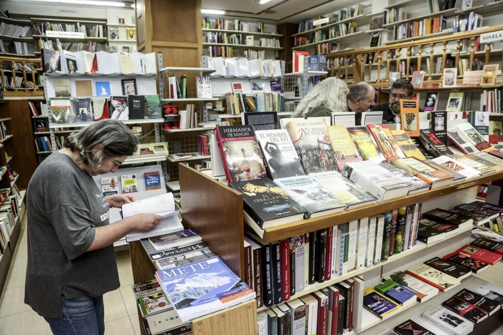 La libreria Ojanguren cierra sus puertas