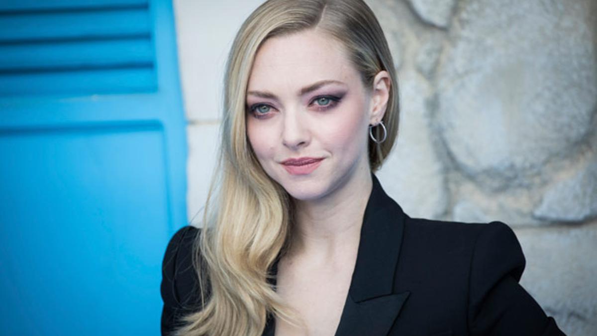 Estreno de 'Mamma mia 2' en Londres: el maquillaje de Amanda Seyfried