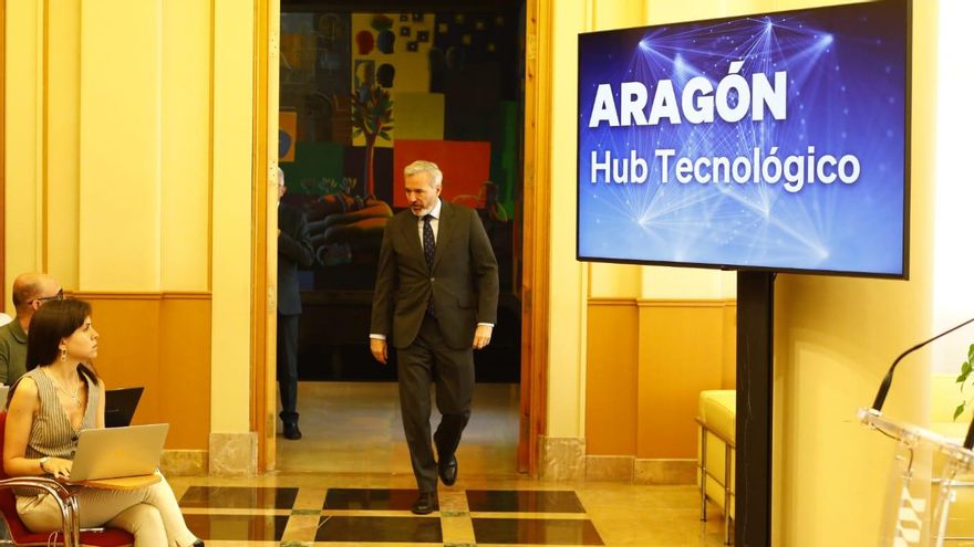 Jorge Azcón, este viernes en la Sala de Columnas del Pignatelli, donde ha anunciado la última inversión empresarial.