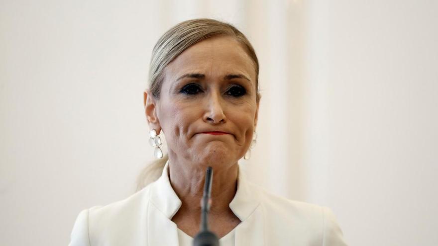 La juez cita a un profesor que ordenó cambiar una de las notas de Cifuentes