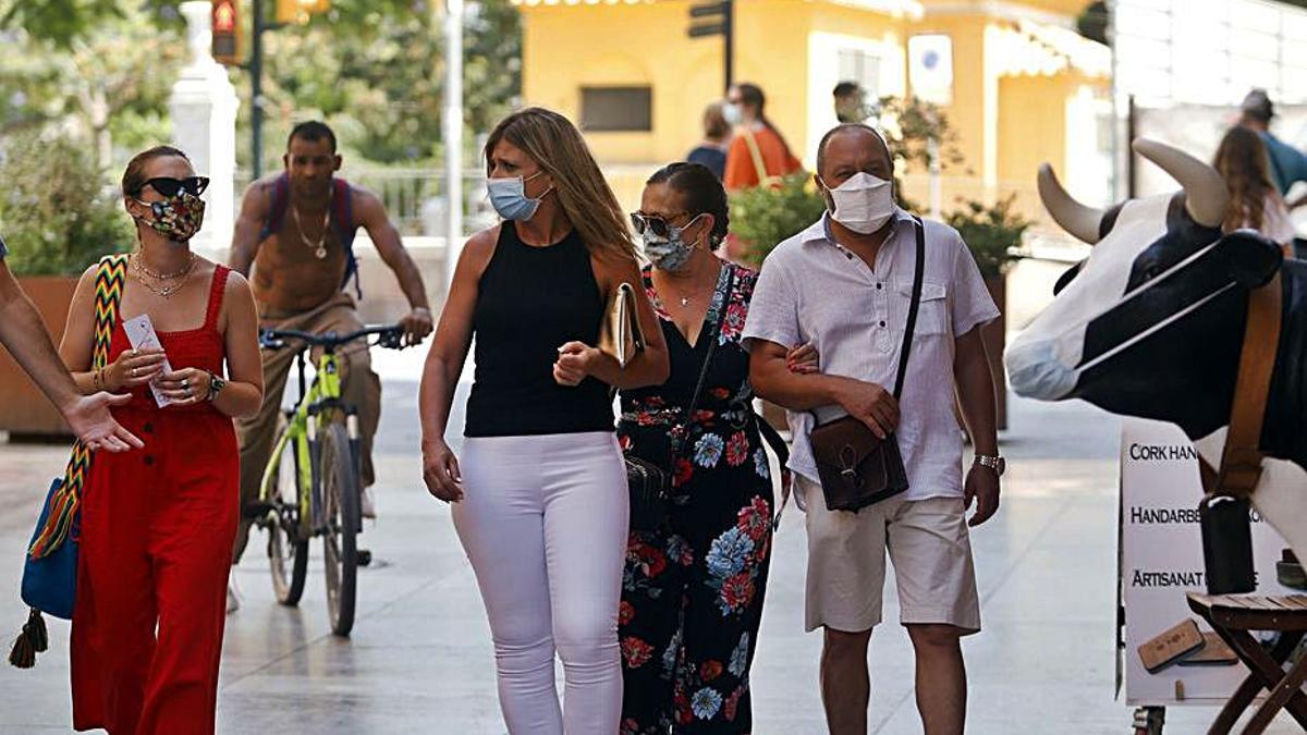 Turistas en la capital.