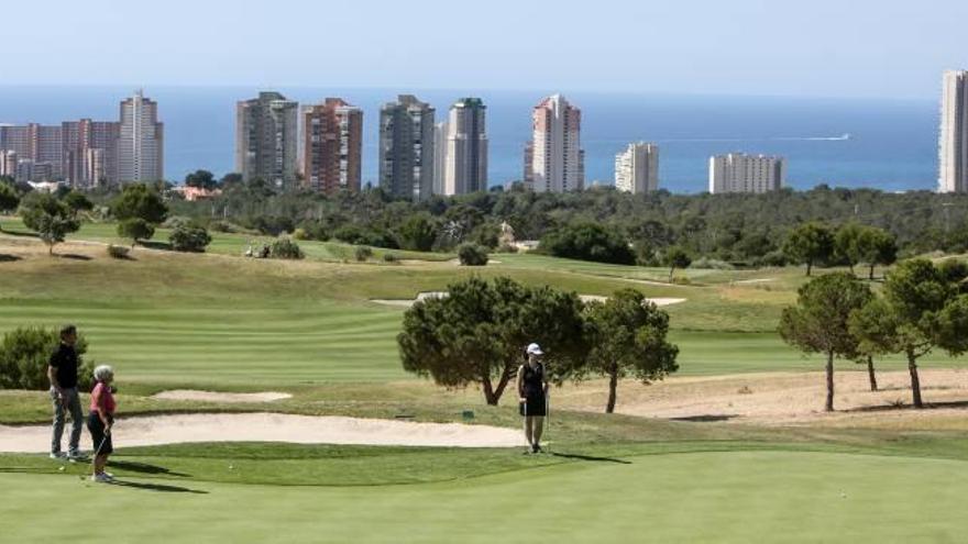 «Traer a Benidorm el European Senior Tour de Golf es un gran acontecimiento deportivo y promocional»