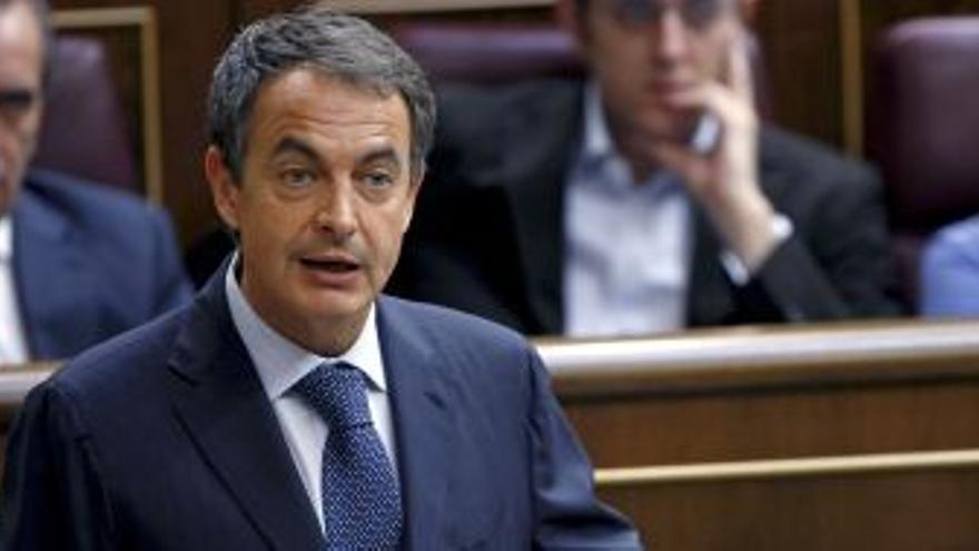 Zapatero confirma que subirá en el 2011 los impuestos a las rentas con una &quot;alta capacidad económica&quot;