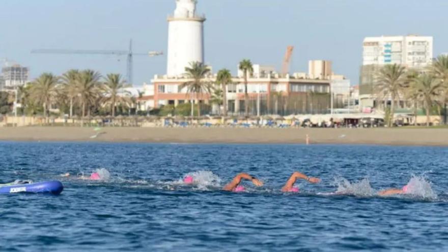 La Travesía Tomás García Zamudio triunfa con más de 200 nadadores