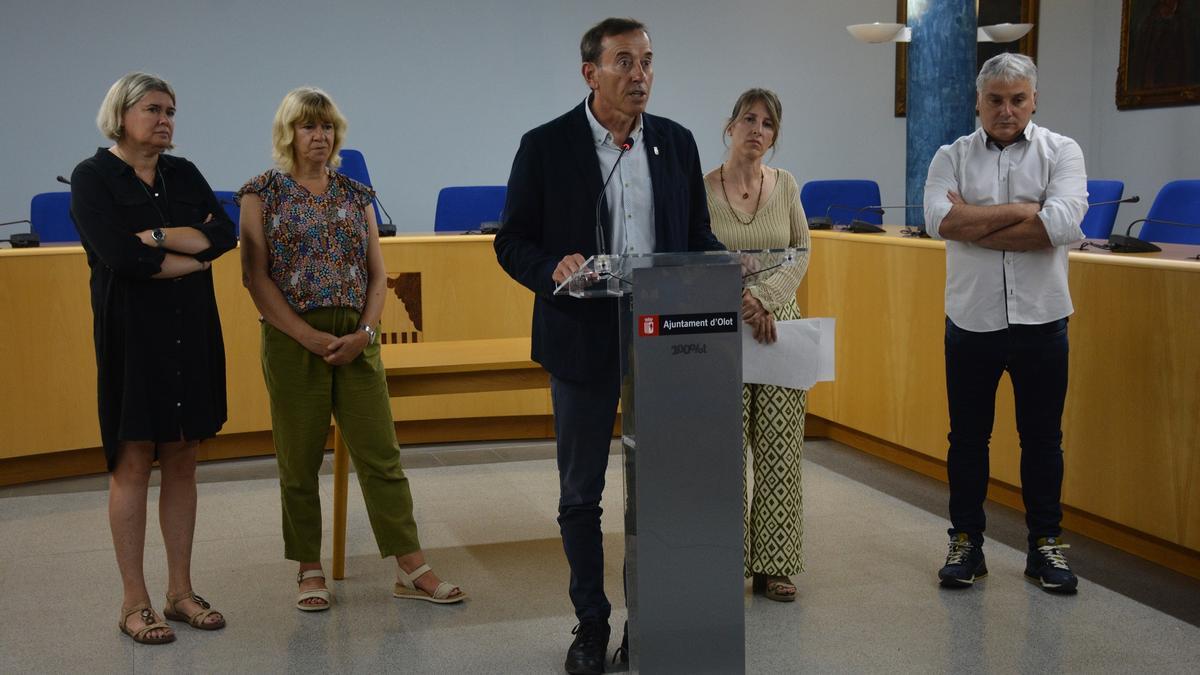 L'alcalde d'Olot, Pep Berga, a la compareixença d'aquest matí