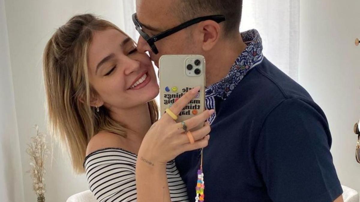 La pareja, en uno de sus románticos posados en las redes.  | // INSTAGRAM