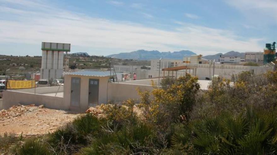 El albergue lo tienen mancomunado Benissa y Teulada y está en el polígono benissero de la Pedrera.