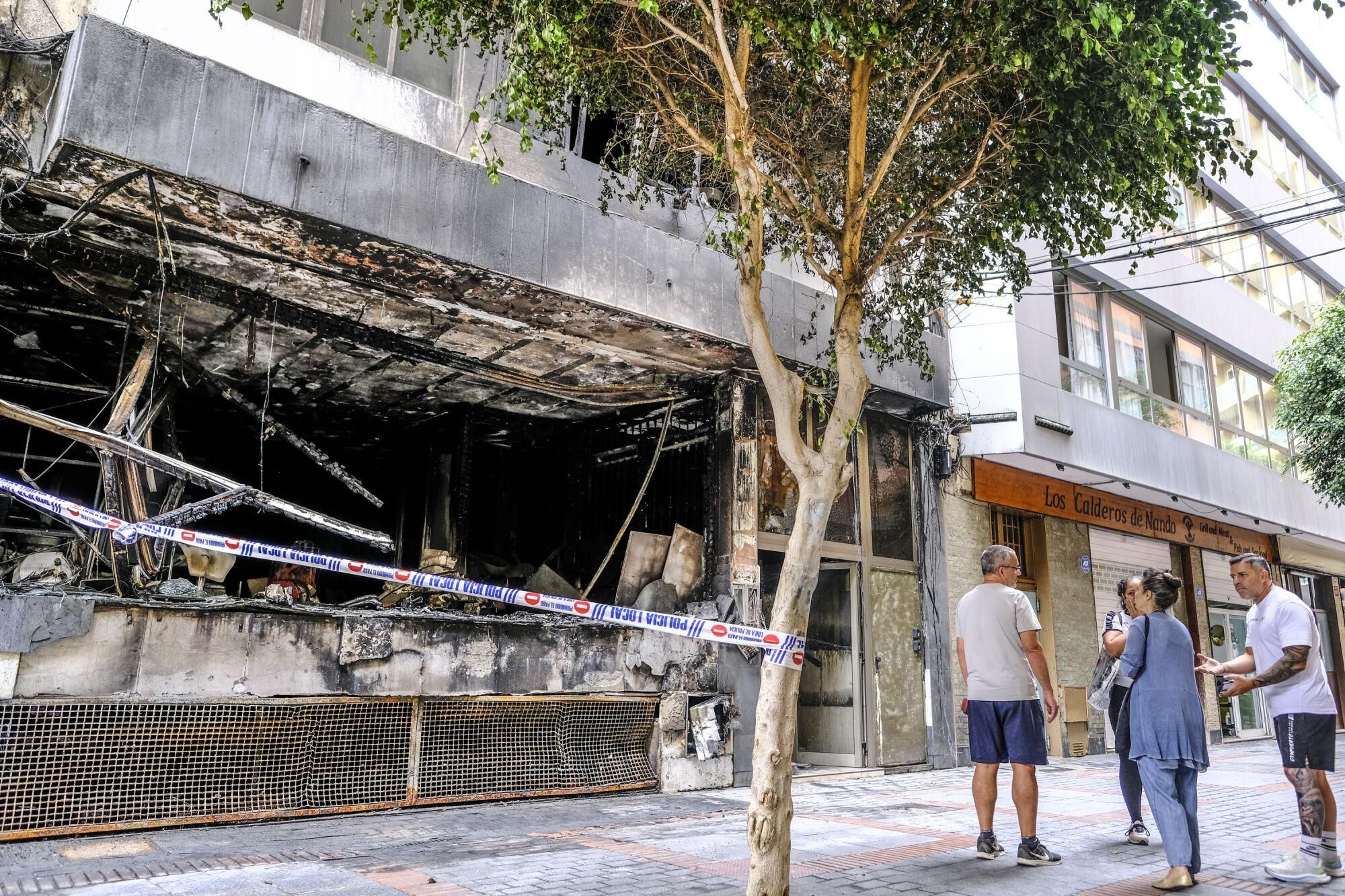 Día después del incendio en la calle   calle Alfredo L. Jones (Las Palmas de Gran Canaria)
