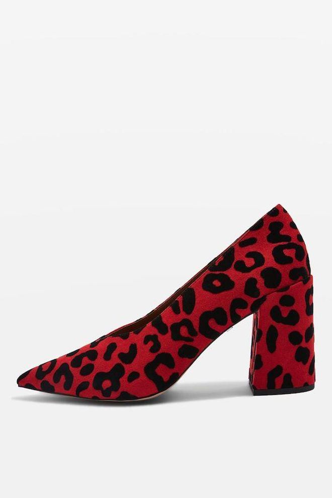 'Shopping' rojo: El zapato salvaje