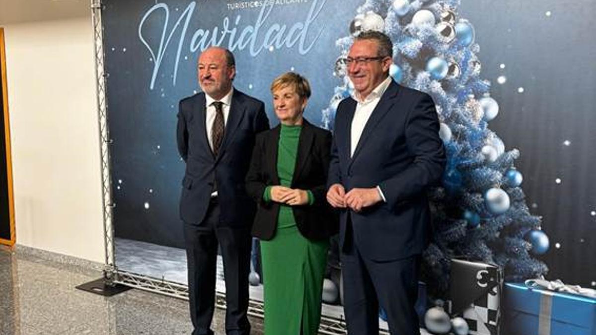 Luis Castillo, Marián Cano y Toni Pérez, durante el acto organizado por APHA tras la asamblea electoral.