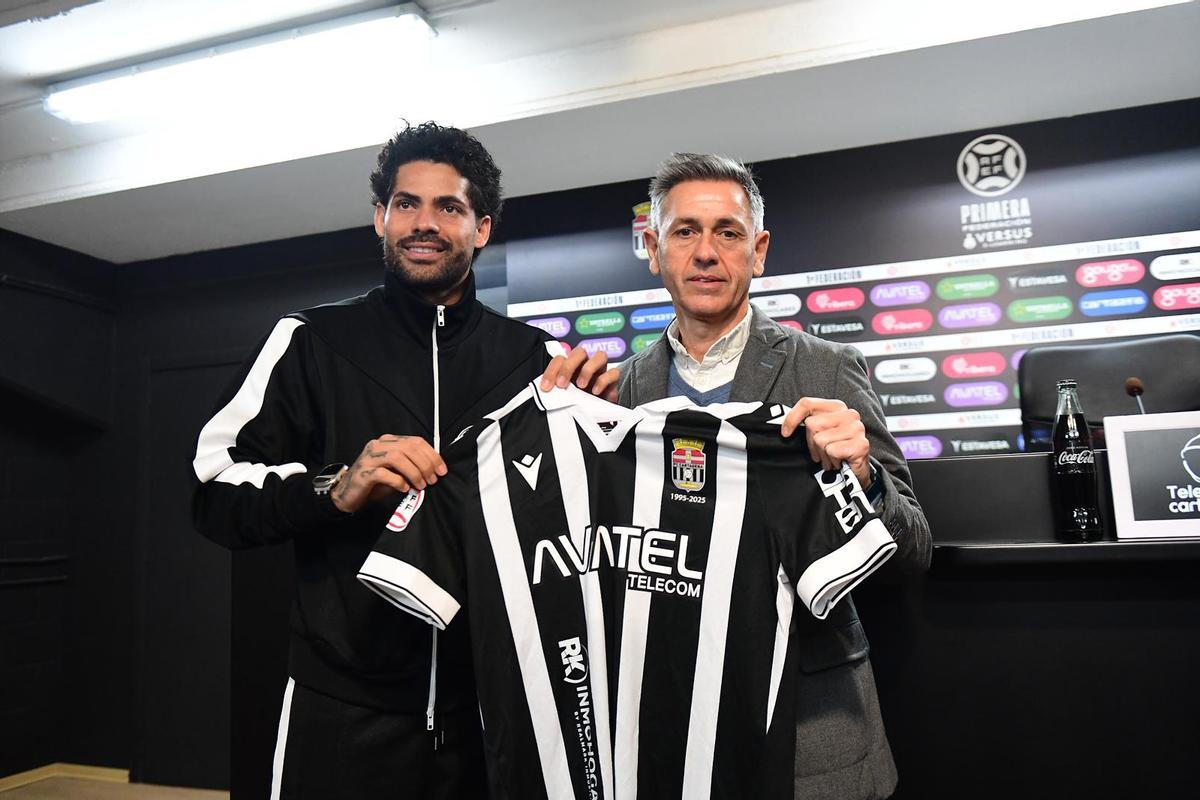 Víctor Alonso, en la presentación de Aridane.