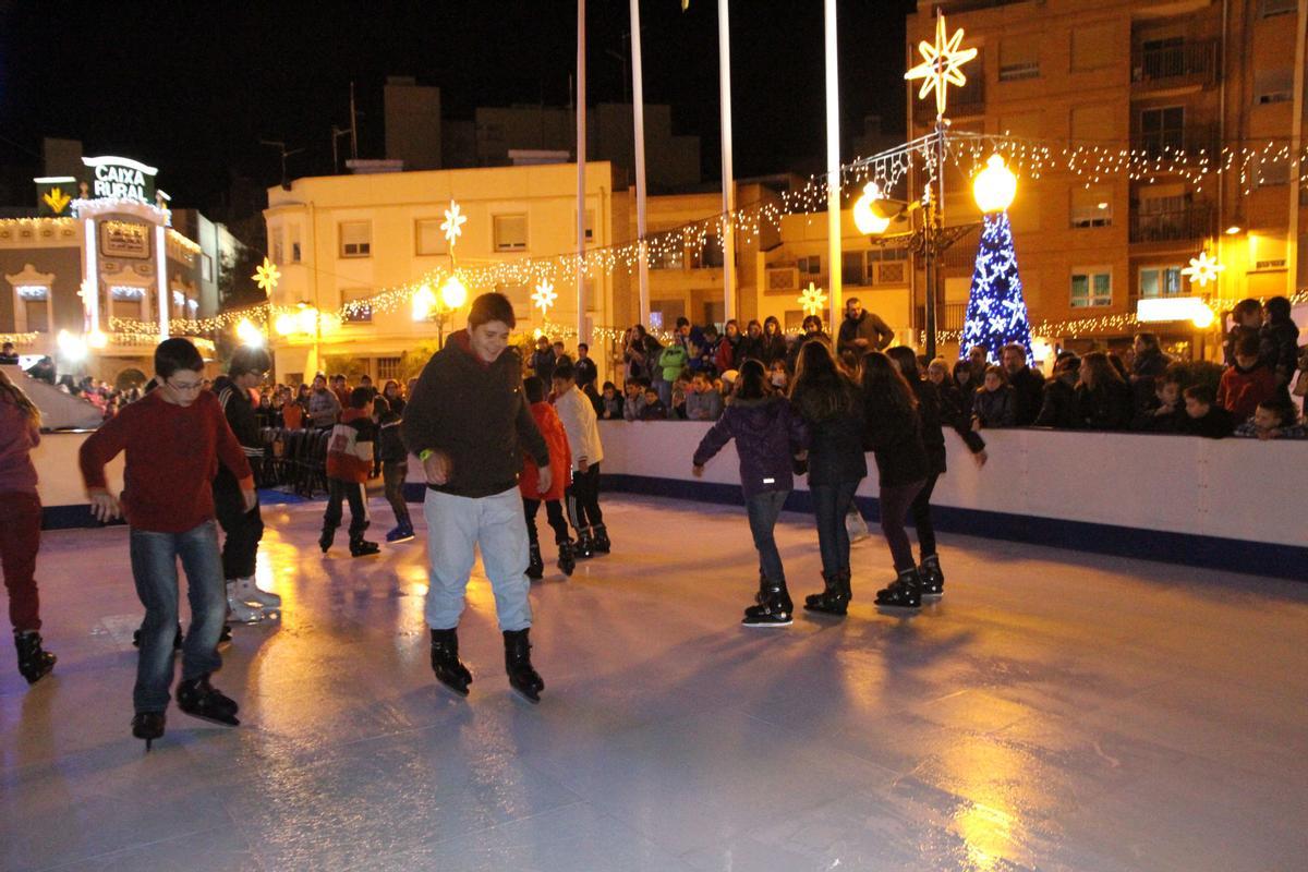 La pista de patinaje estará del 23 de diciembre al 6 de enero.