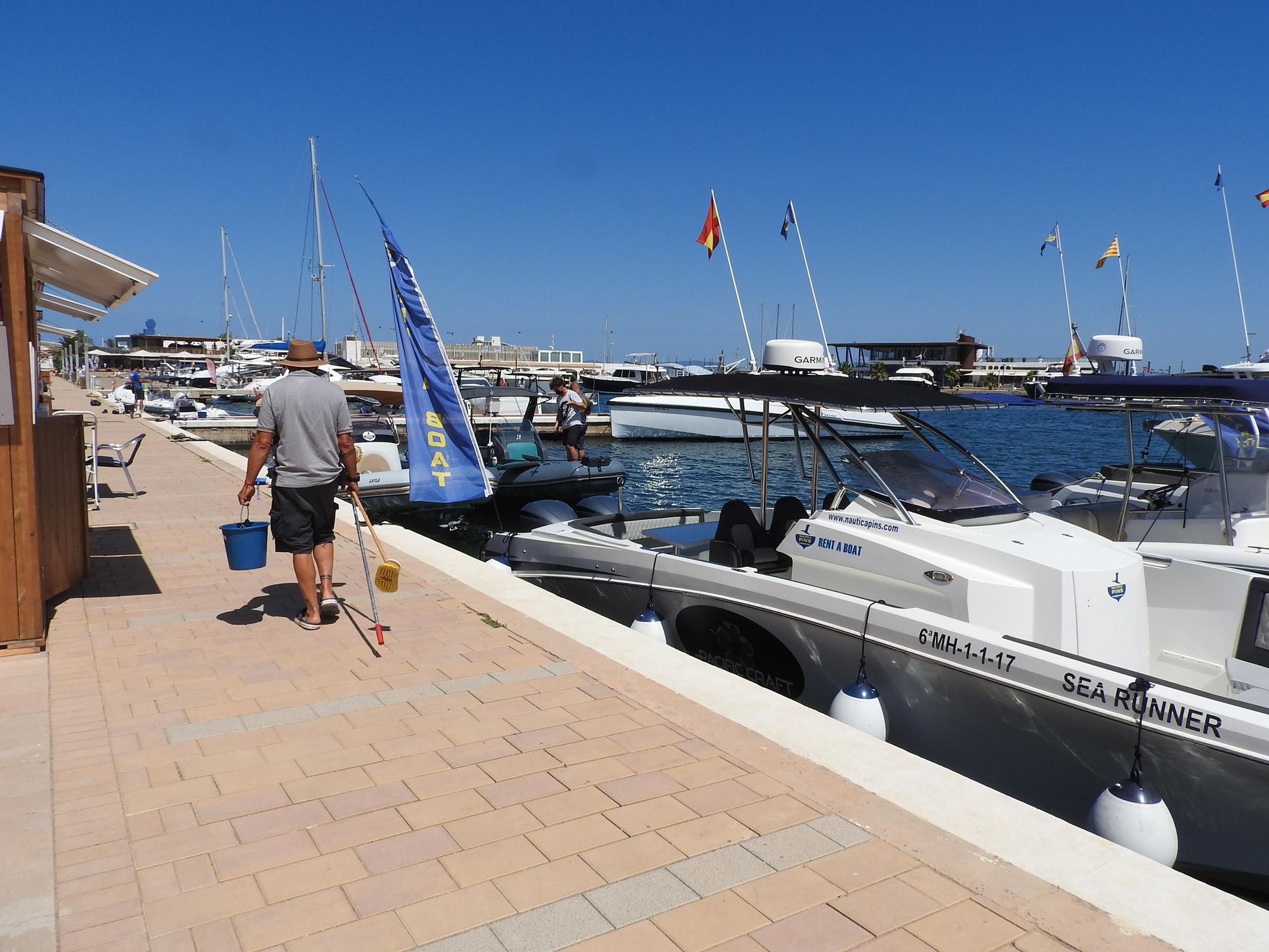 Embarcaciones en s'Estany des Peix en Formentera