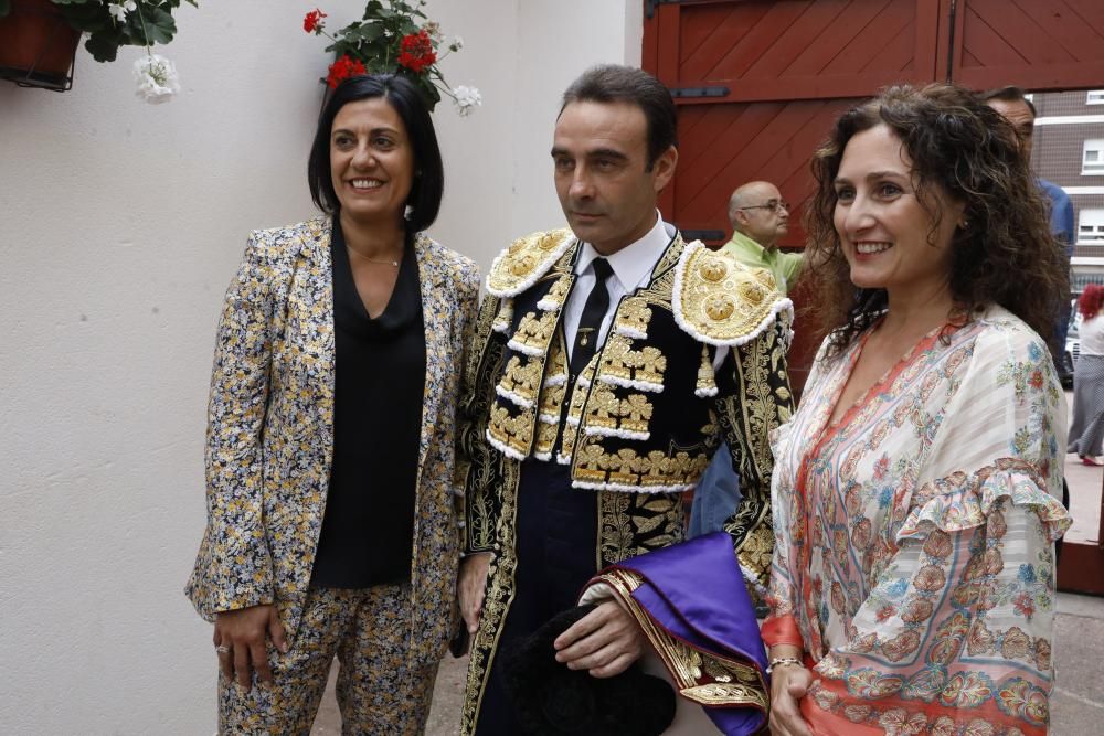 Perera pone el broche perfecto a la feria.