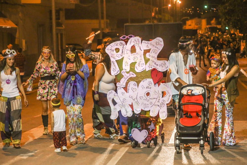 Desfile de carrozas en Daya Nueva