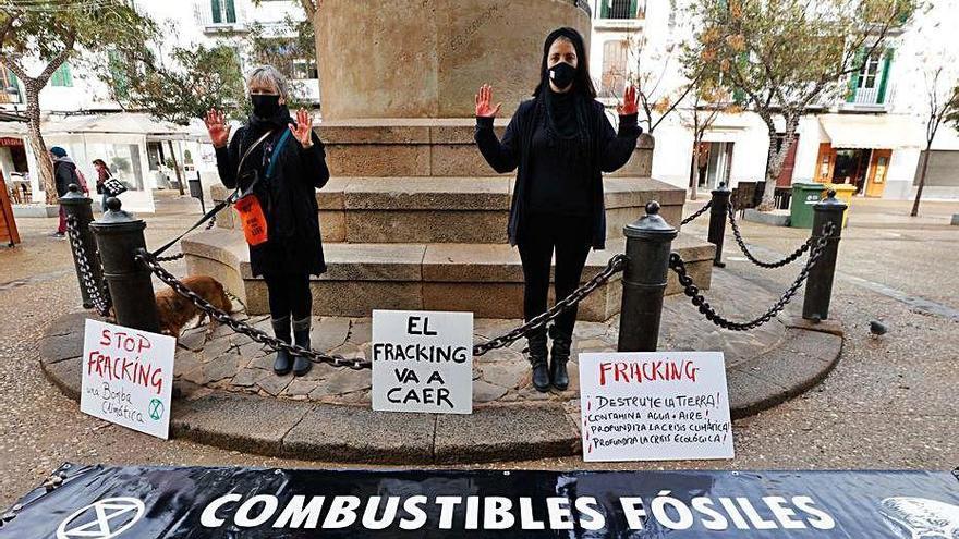 Protesta contra el &#039;fracking&#039; en Ibiza