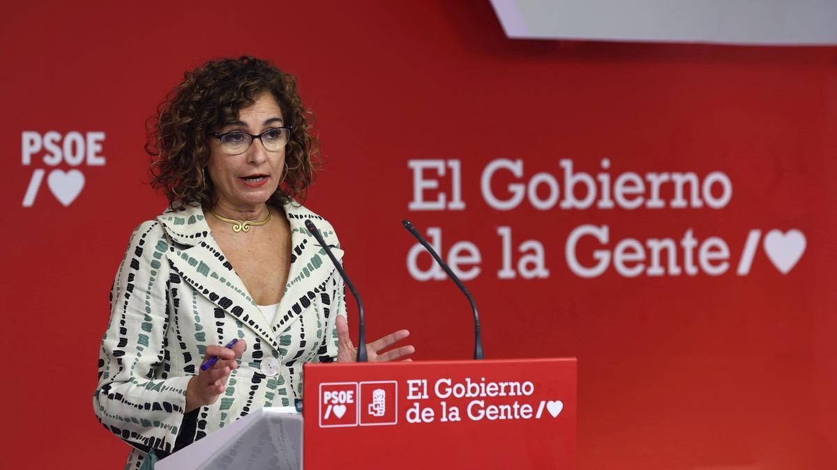 La ministra de Hacienda, María Jesús Montero, este domingo en un acto del PSOE en Huelva.