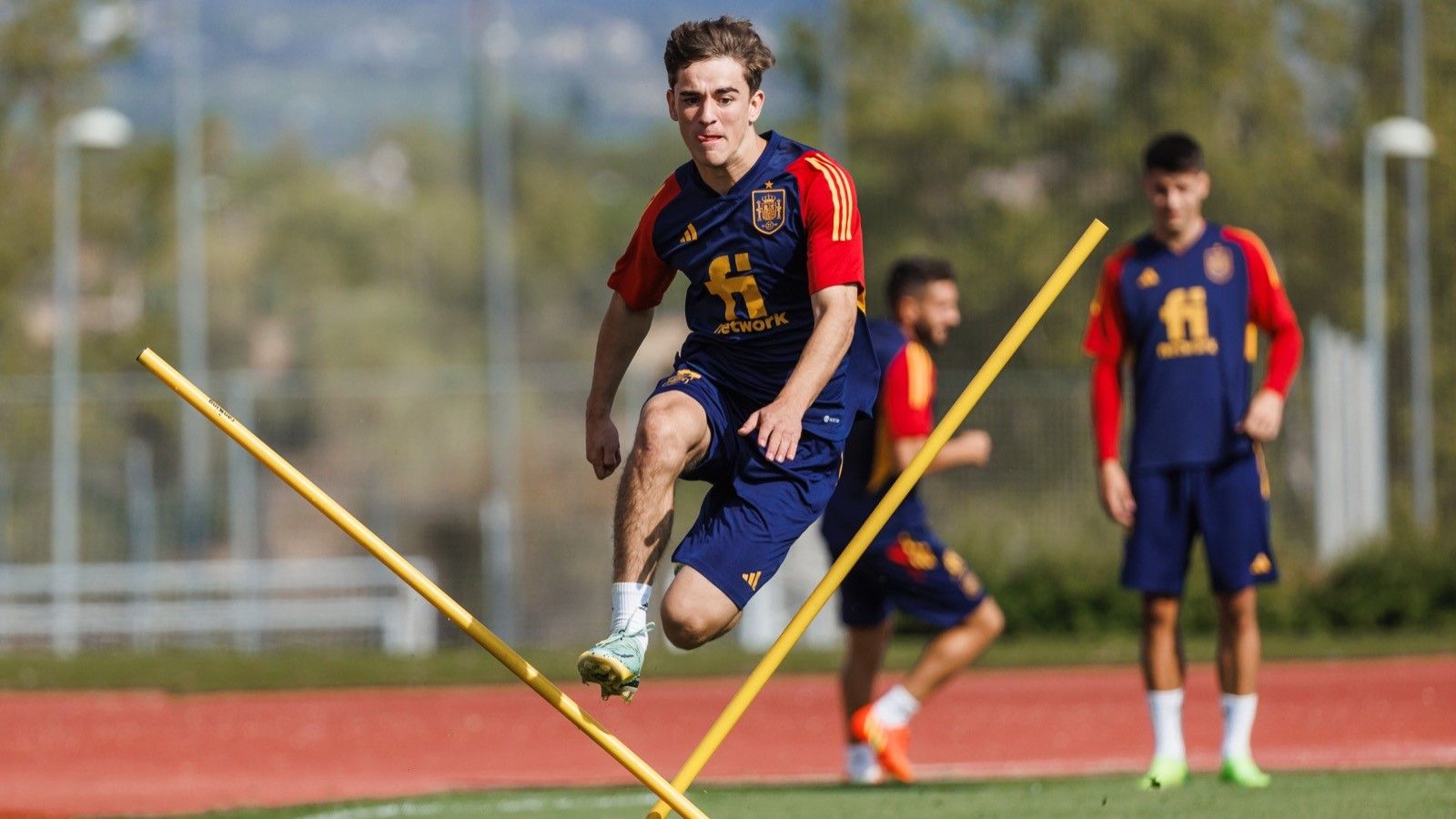 Gavi, en un entrenamiento de la selección.