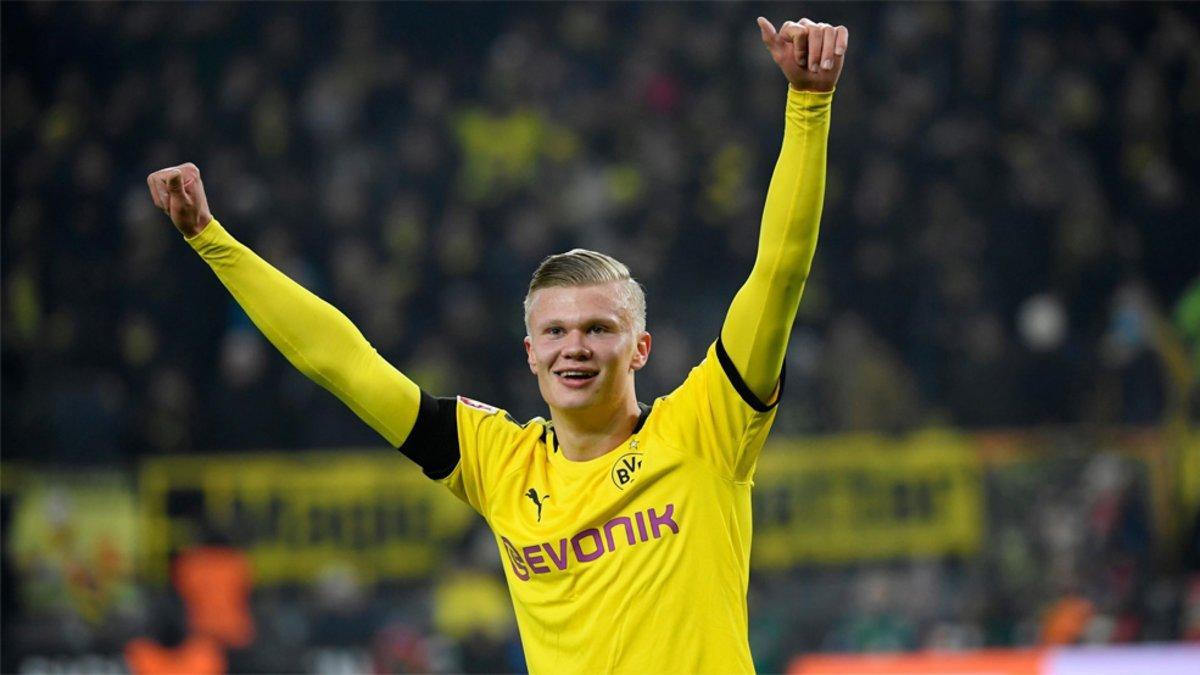 Erling Haalnd celebra uno de sus goles con el Borussia Dortmund frente al Colonia