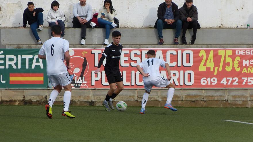 El Olímpic y el Ontinyent se reparten los puntos en un partido sin goles