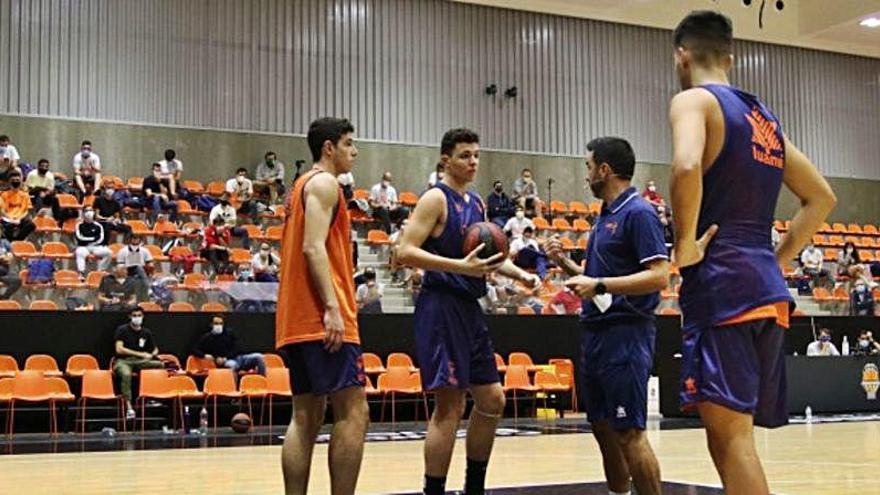 Jornada en la pista central de L'Alqueria del Basket