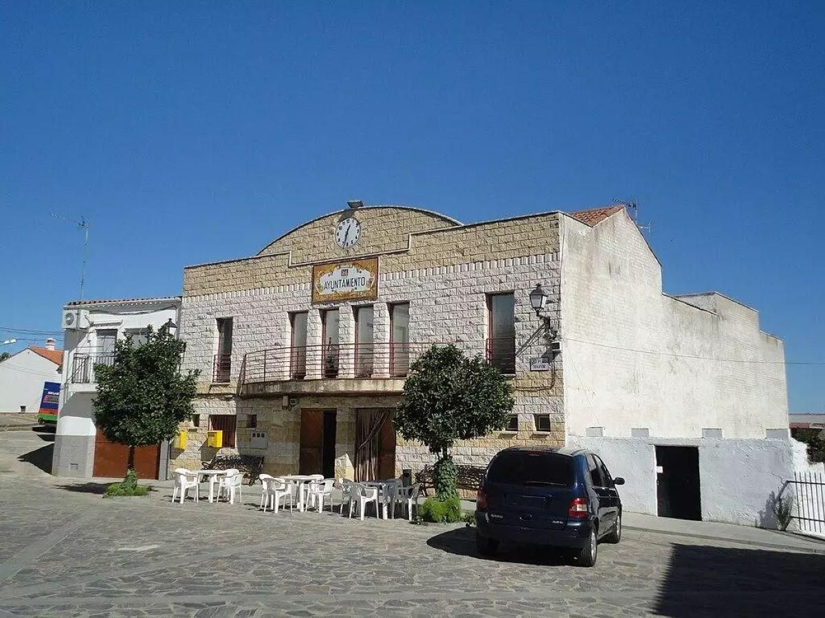 Ayuntamiento de Santa Marta de Magasca.