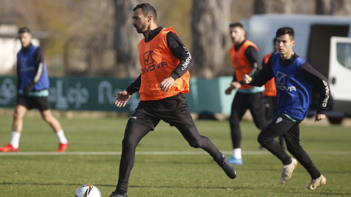 Miguel De las Cuevas, en la Ciudad Deportiva del Córdoba CF.