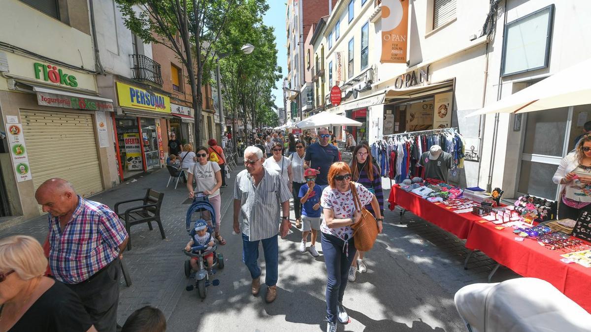 Imagen de la 14ª edición de 'La Botiga al carrer' de Rubí.