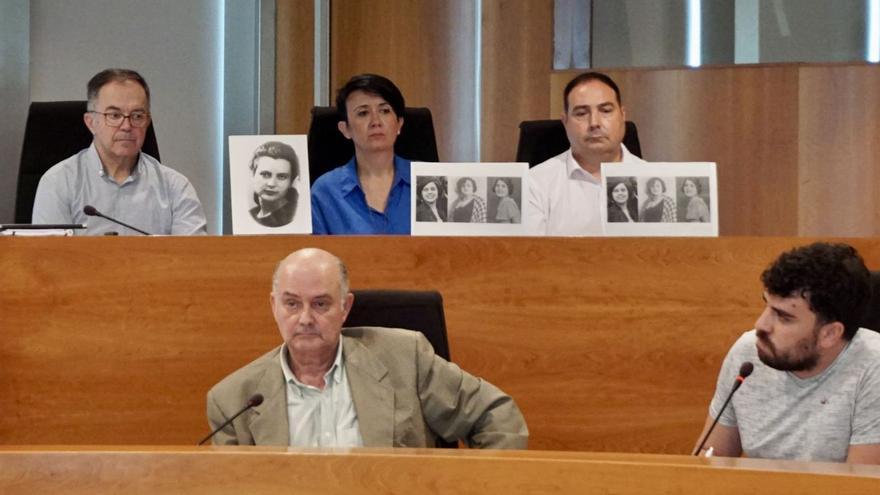 El Grupo Socialista exhibe las fotos de Margalida Roig ‘Llogat’ y las ‘roges’ del Molinar. | PSOE