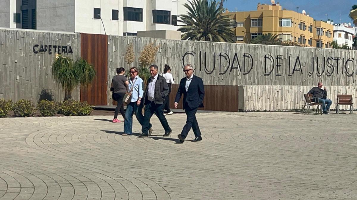 El empresario Felipe Guerra llega a los juzgados para declarar por el 'caso Valka'