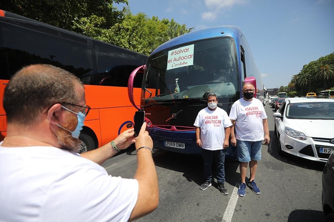 Las empresas de autocares se movilizan para solicitar ayudas económicas