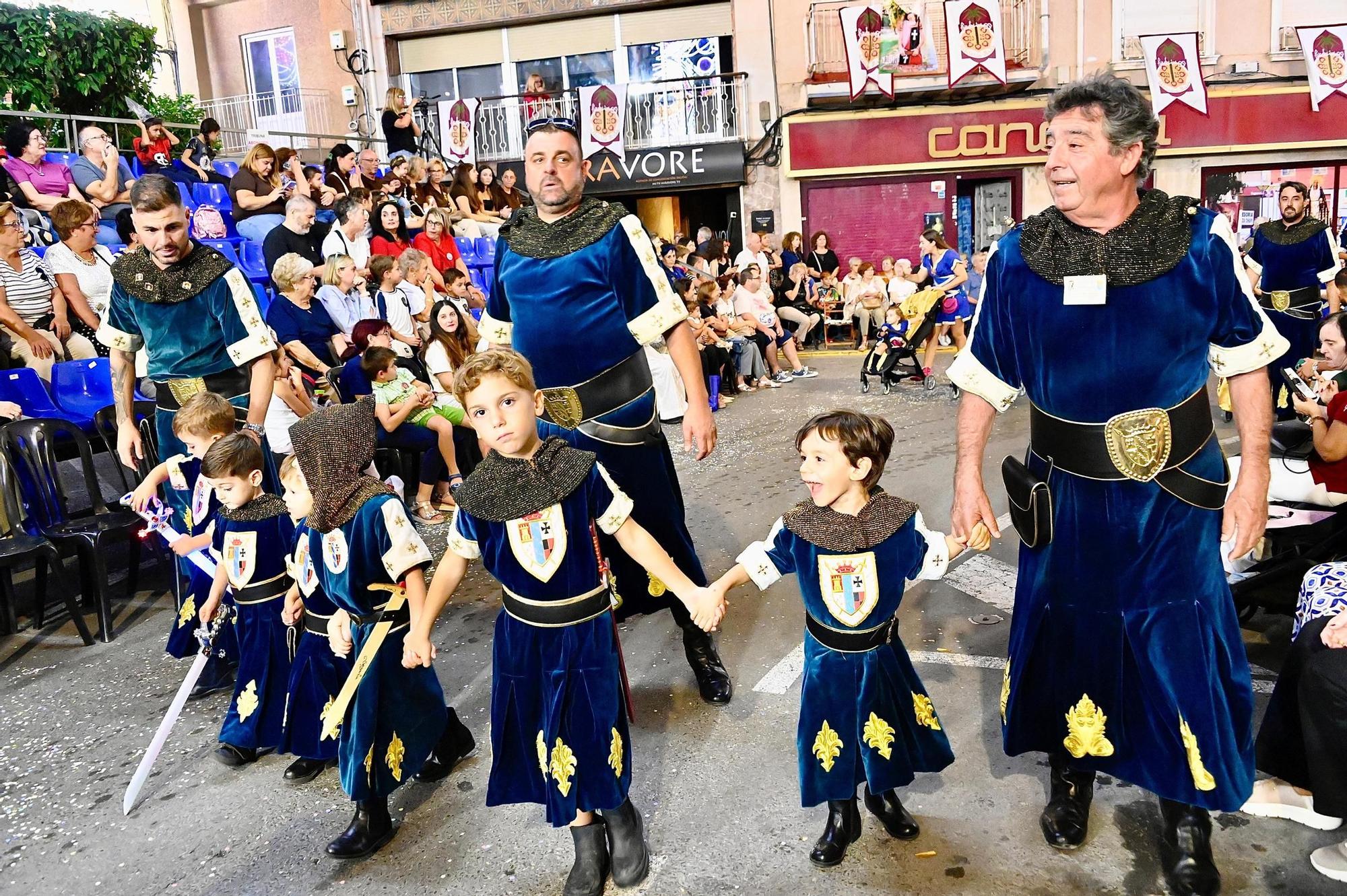 Una intensa Entrada Infantil asegura el relevo festero en Crevillent