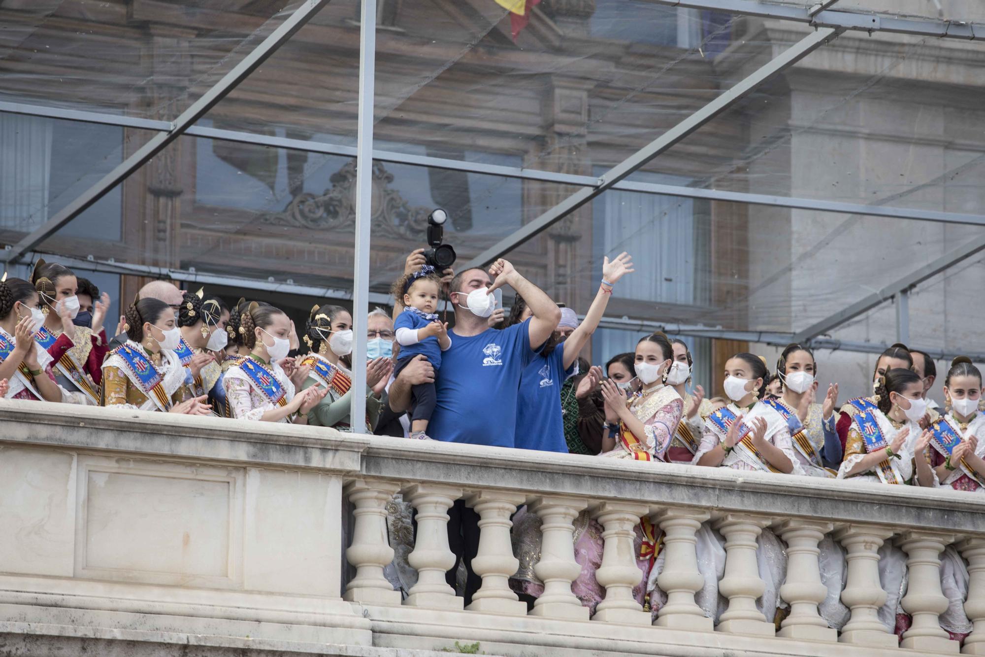 Mascletà del 12 de marzo: ambientazo en la plaza del Ayuntamiento