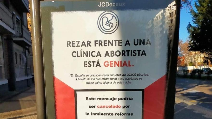 Polémica en Zaragoza: El ayuntamiento mantendrá los carteles de la campaña antiabortista