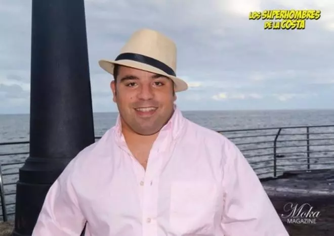 Calendario solidario 'Los superhombres de la costa'